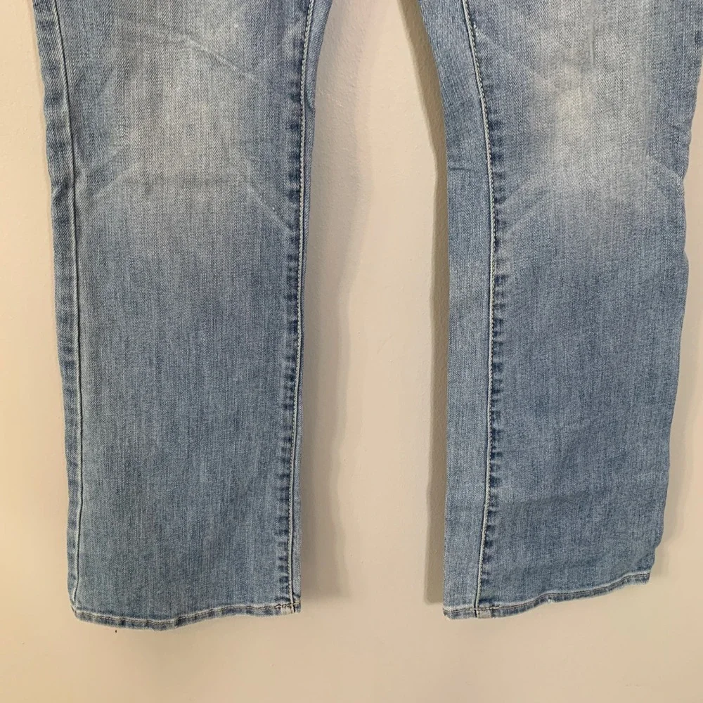 American Eagle Outfitters Kick Boot Stretch Jeans Womens Size 6 Light Wash Denim
